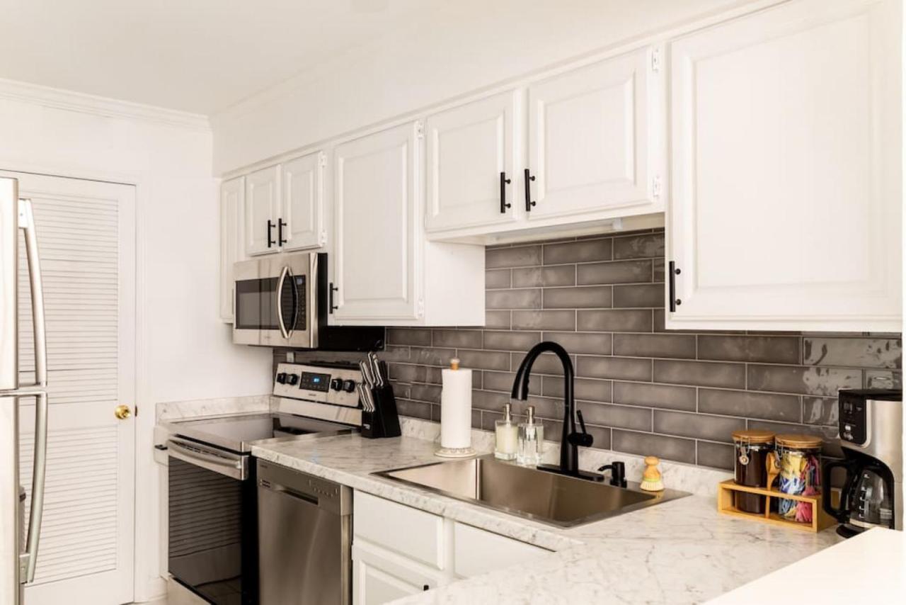 Stylish Downtown Nashville 3 Beds, 1 Bedroom With Private Patio, Parking Bagian luar foto