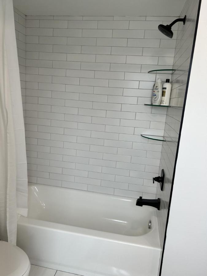 Stylish Downtown Nashville 3 Beds, 1 Bedroom With Private Patio, Parking Bagian luar foto